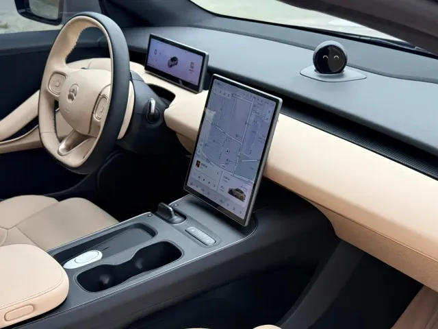 Nio ET5 Touring — Фото автомобиля 13