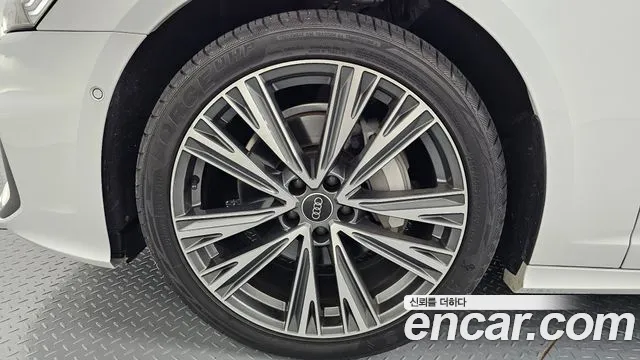 Audi A6 C8 — Фото автомобиля 5