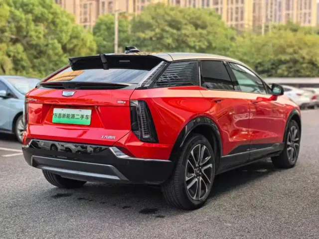 Cadillac Optiq — Фото автомобиля 3