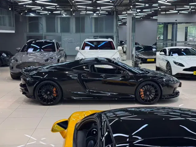 McLaren GT — Фото автомобиля 3