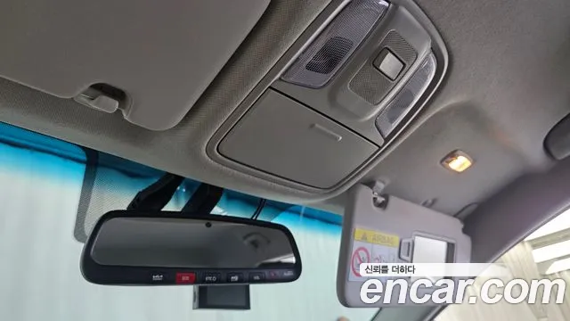 Kia Niro Niro Plus Air — Фото автомобиля 14