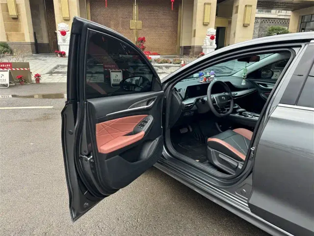 Changan Eado — Фото автомобиля 20