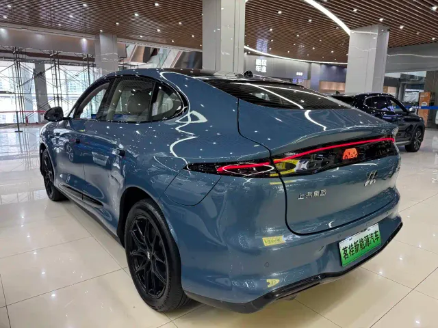 IM Motors LS6 — Фото автомобиля 4