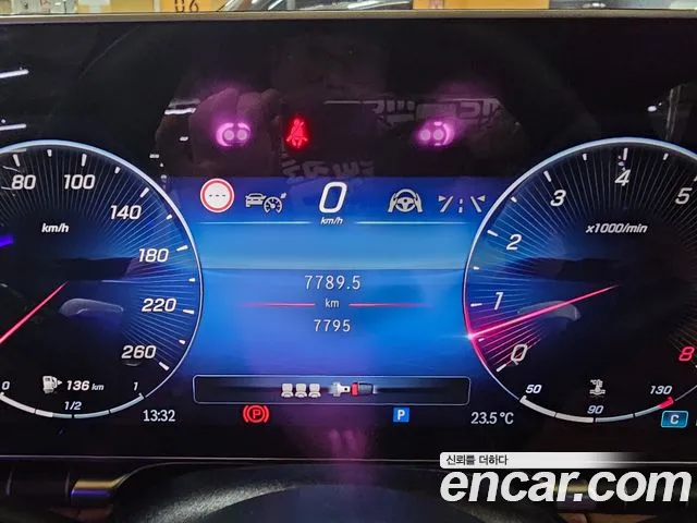 Mercedes-Benz S-Class — Фото автомобиля 8