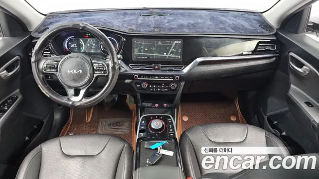 Kia Niro — Фото автомобиля 7