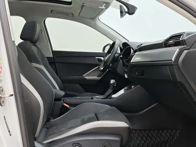 Audi Q3 — Фото автомобиля 9