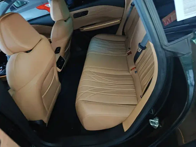 Geely Galaxy Xingyao 8 — Фото автомобиля 16