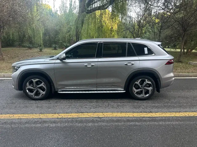 Geely Xingyue L — Фото автомобиля 4