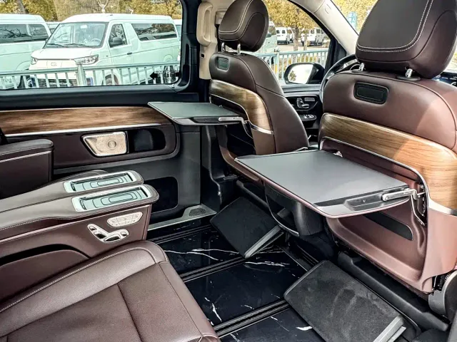 Mercedes-Benz V-Class — Фото автомобиля 19