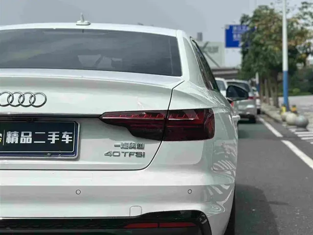 Audi A4L — Фото автомобиля 11