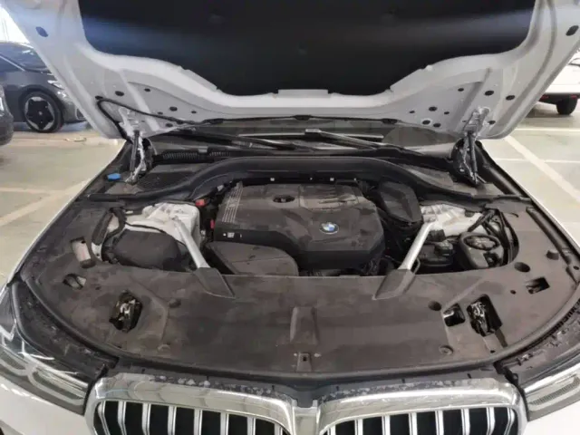 BMW 6 Series Gran Turismo — Фото автомобиля 19