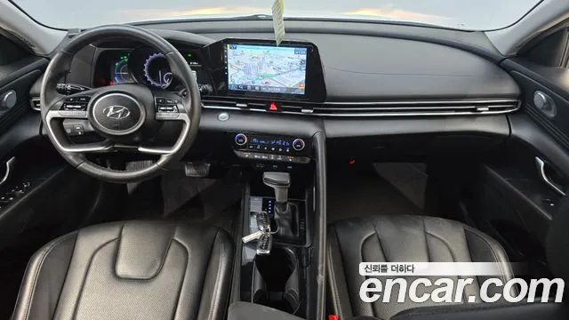 Hyundai Avante CN7 — Фото автомобиля 10