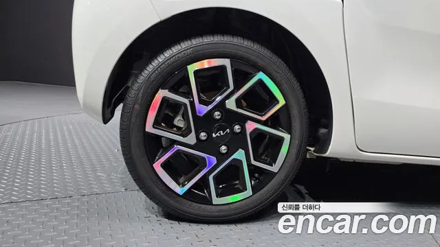 Kia RAY Новый Kia Ray Signature — Фото автомобиля 5