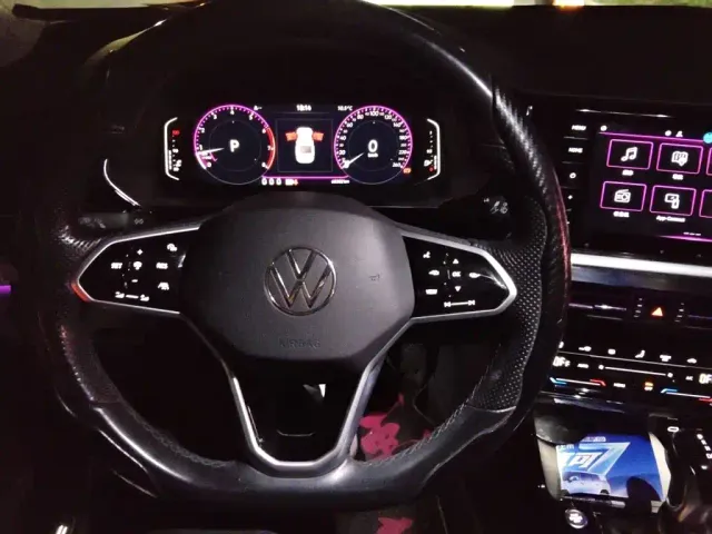 Volkswagen Passat — Фото автомобиля 11