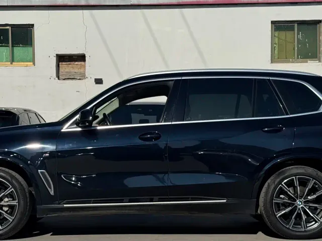 BMW X5 — Фото автомобиля 5