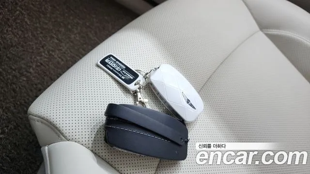 Genesis GV60 — Фото автомобиля 15