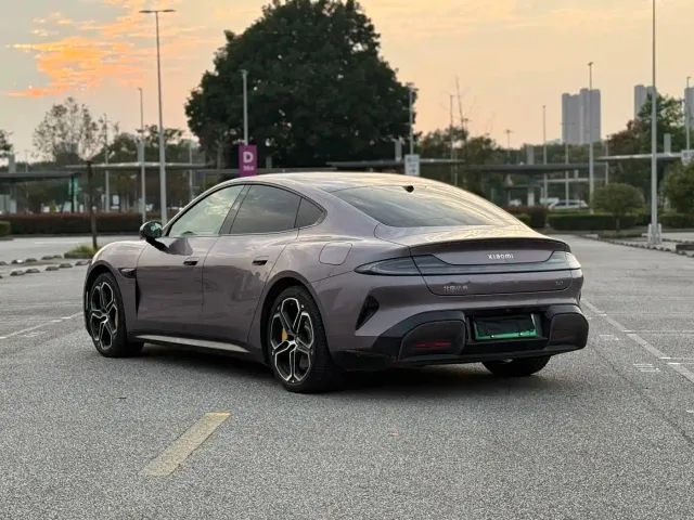 Xiaomi SU7 — Фото автомобиля 8