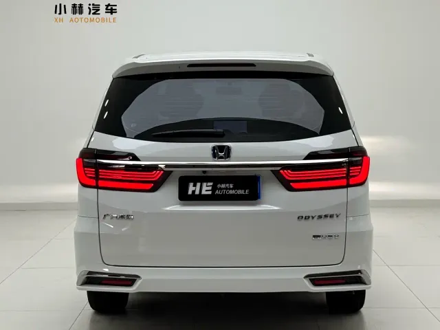 Honda Odyssey — Фото автомобиля 5