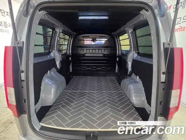 Hyundai Staria — Фото автомобиля 4