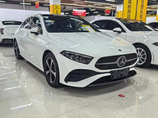 Mercedes-Benz A-Class — Фото автомобиля 3