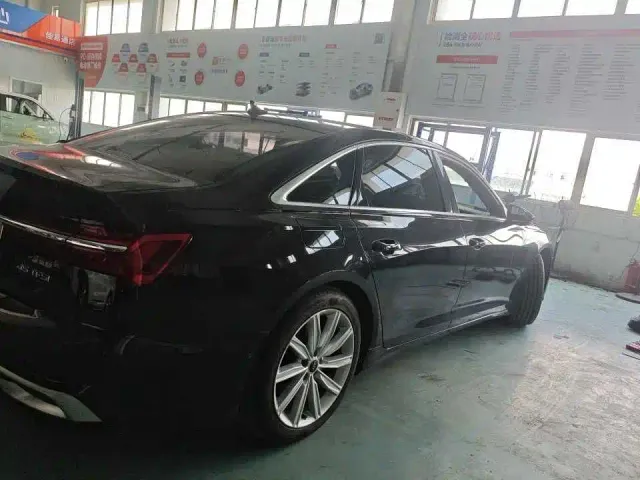 Audi A6L — Фото автомобиля 4