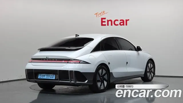 Hyundai Ioniq 6 — Фото автомобиля 2