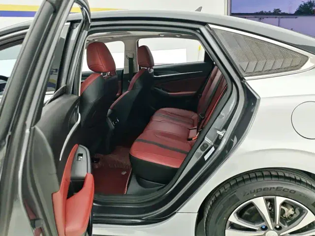 Changan Eado — Фото автомобиля 11
