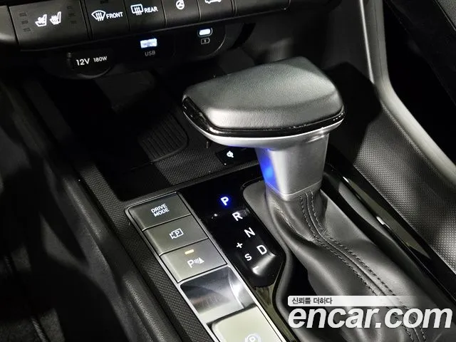 Hyundai AVANTE Inspiration — Фото автомобиля 9