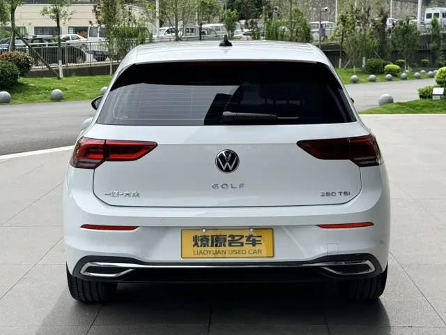 Volkswagen Golf — Фото автомобиля 6