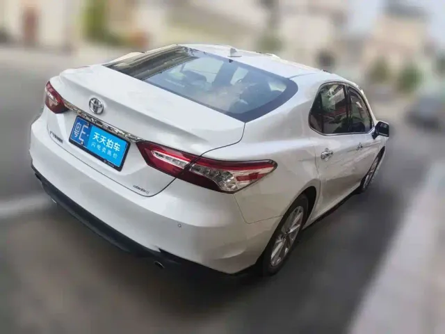 Toyota Camry — Фото автомобиля 5