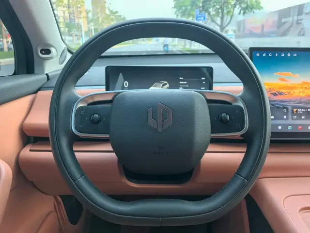 Leapmotor Leapmotor C10 2024 210 Smart Edition — Фото автомобиля 10