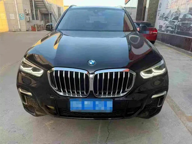 BMW X5 — Фото автомобиля 2