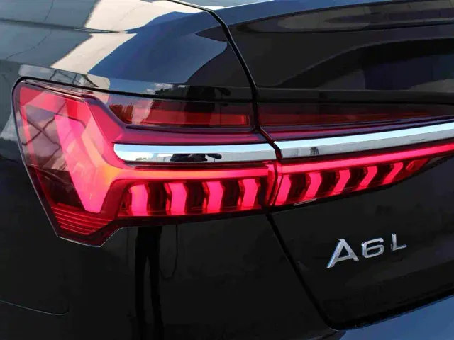 Audi A6L — Фото автомобиля 16