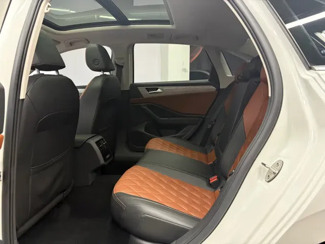 Volkswagen Sagitar — Фото автомобиля 15