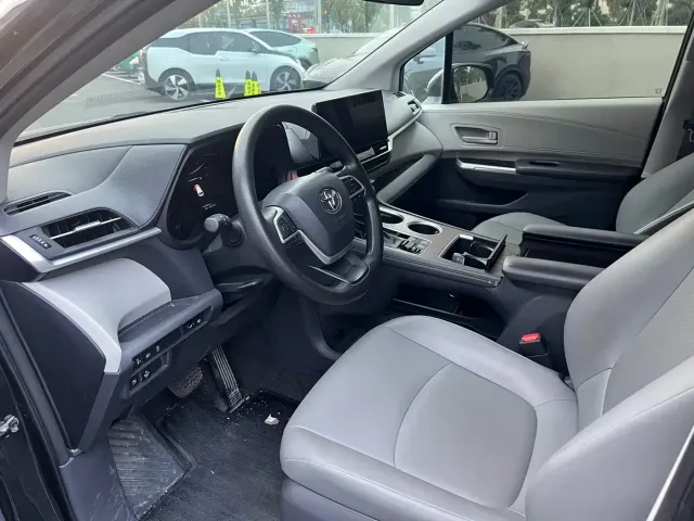 Toyota Granvia — Фото автомобиля 5