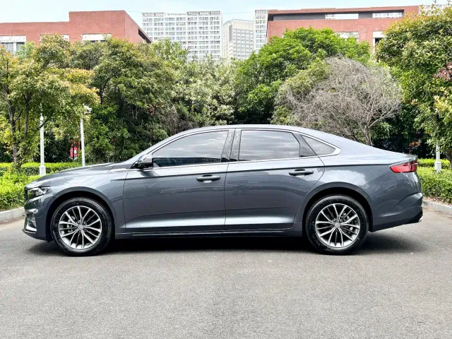 Geely Xingrui — Фото автомобиля 21