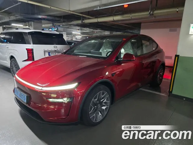 Tesla Model Y — Фото автомобиля 4