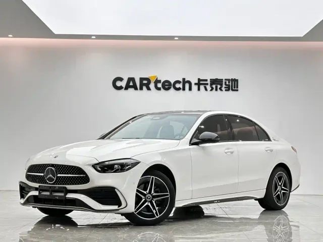 Фотография автомобиля — Mercedes-Benz C-Class
