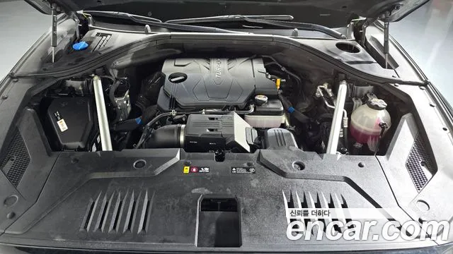 Genesis GV70 — Фото автомобиля 9