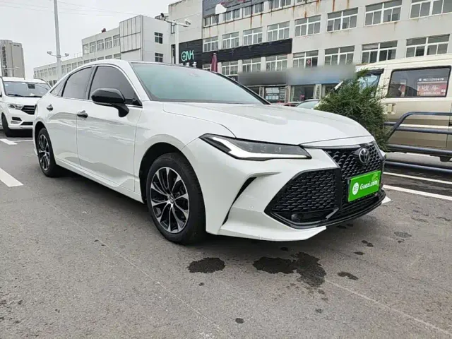 Toyota Avalon — Фото автомобиля 21