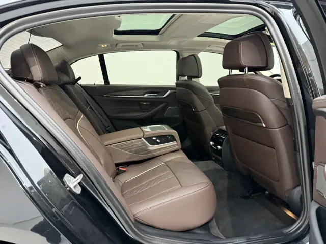 BMW 5 Series — Фото автомобиля 21