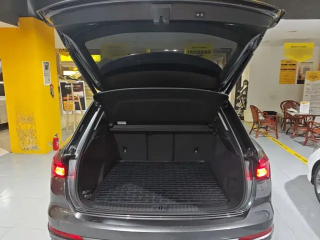 Audi Q3 — Фото автомобиля 18