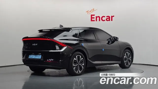 Kia EV6 — Фото автомобиля 2