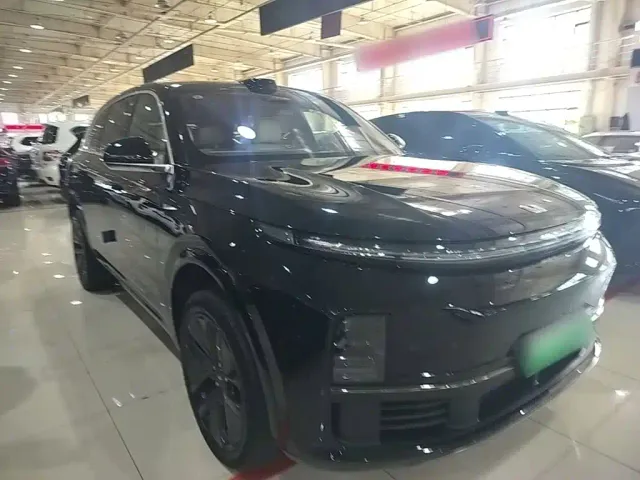 Li Auto L7 — Фото автомобиля 3
