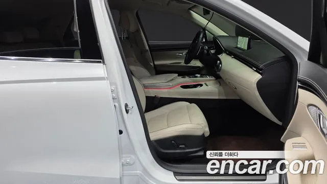 Genesis GV70 — Фото автомобиля 16