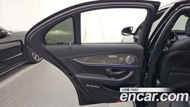 Mercedes-Benz E-Class W213 — Фото автомобиля 14