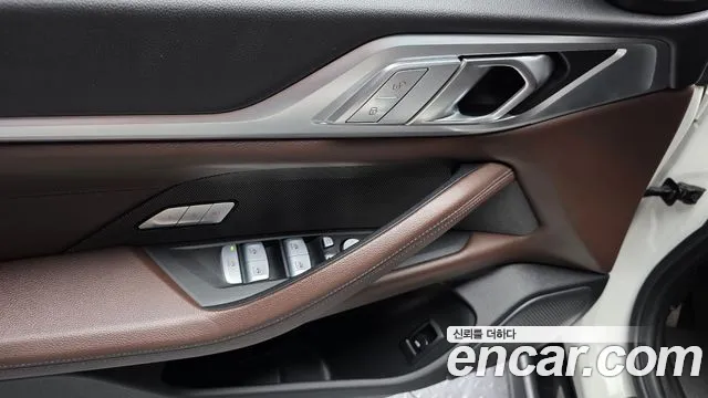 BMW i4 — Фото автомобиля 29
