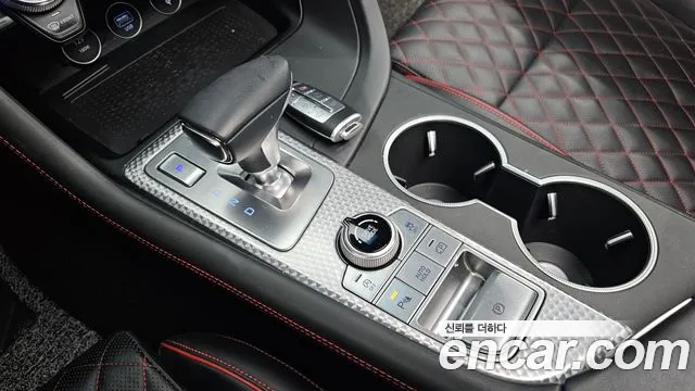 Genesis G70 Новый G70 Бензин 3.3T 4WD — Фото автомобиля 4
