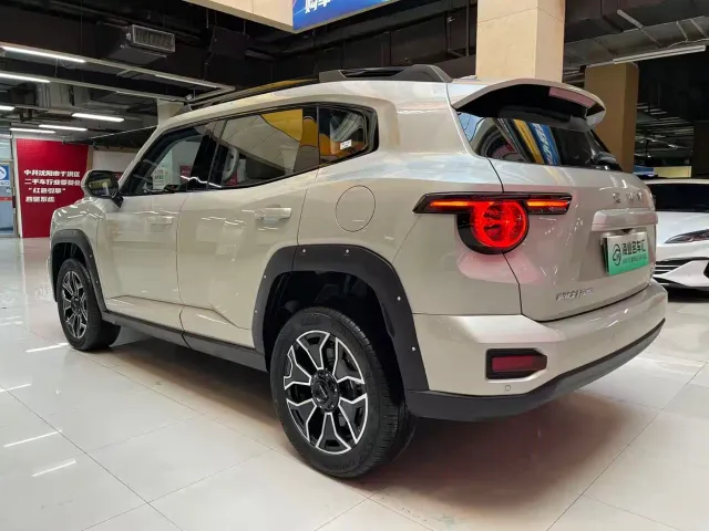 Haval Big Dog — Фото автомобиля 4
