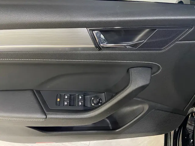 Skoda Superb — Фото автомобиля 16